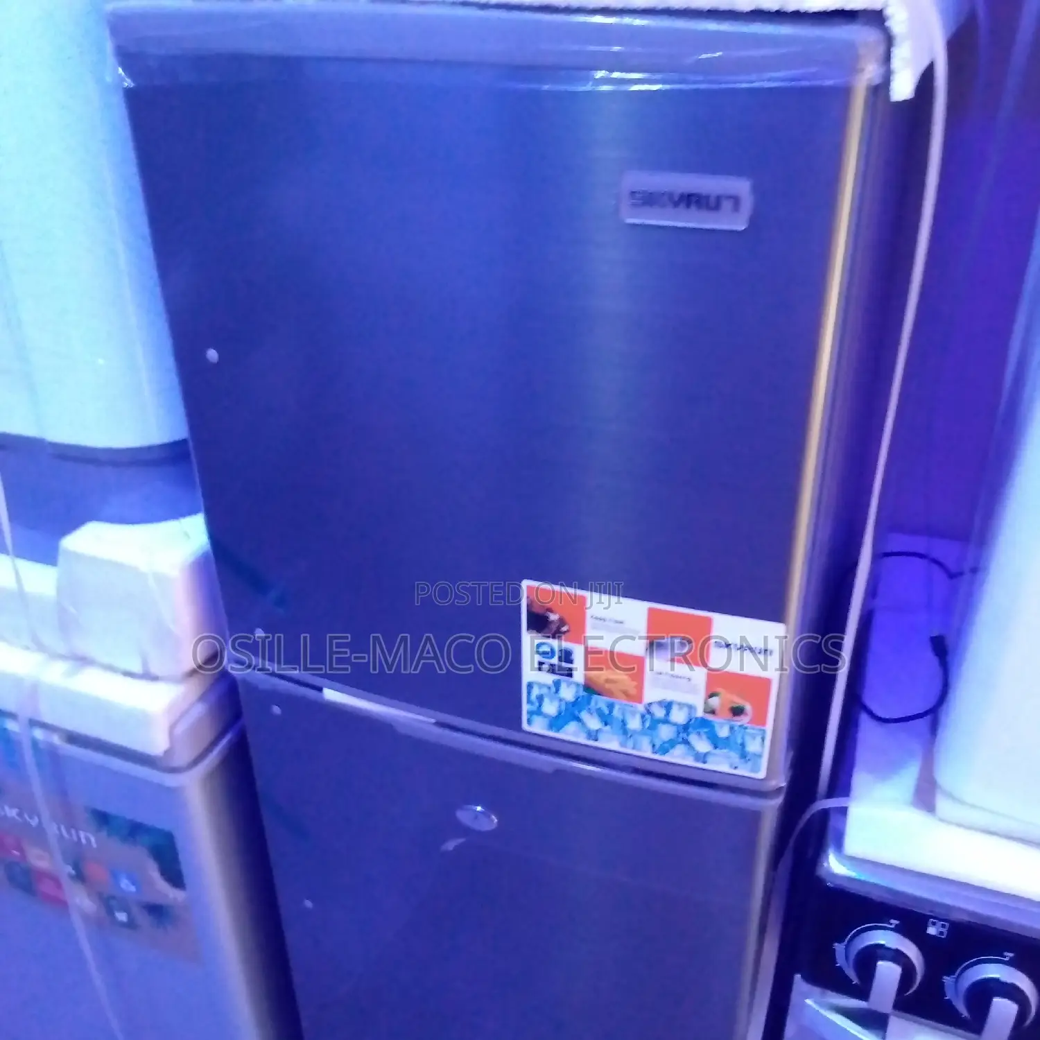 Skyrun Refrigerator Model Number BCD-145a