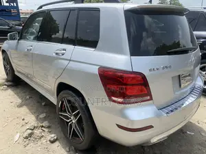 Mercedes-Benz GLK-Class 2015 Silver