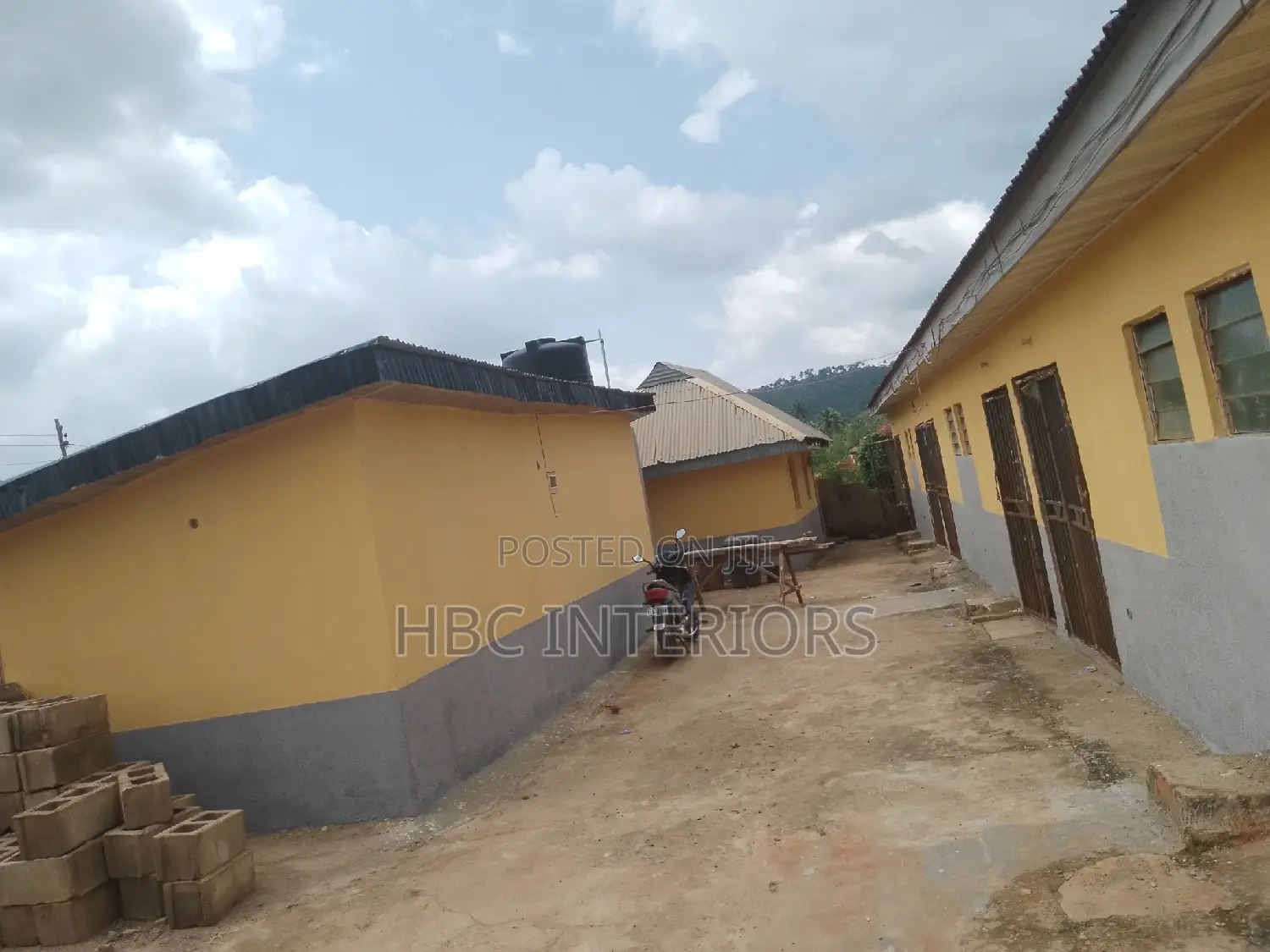 Painting Screeding Tyrolean