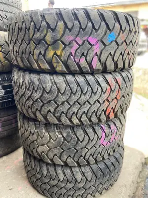 17 Inch Off-Road Tyre’S for Tacoma Etc