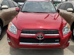 Toyota RAV4 2010 Red