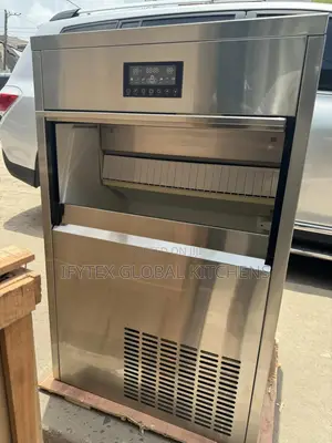 45 Cubes Ice Maker With Water Dispenser