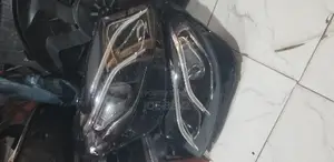 E350 2017 Complete Set of Headlights