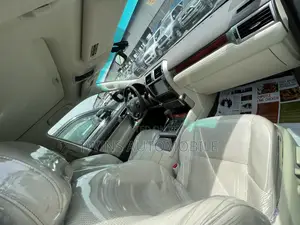 Lexus GX 460 Base 2013 Silver