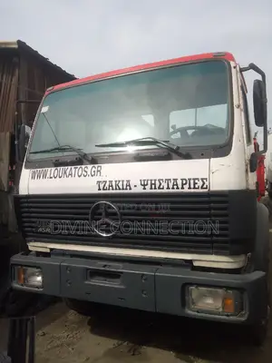 Benz Tipper 10 Bolts