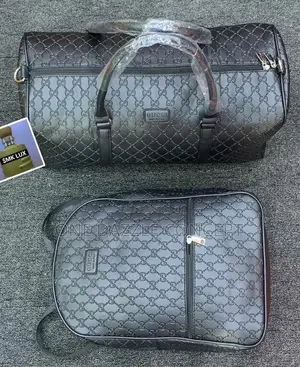 Black Back Bag / Duffle Bag (One)