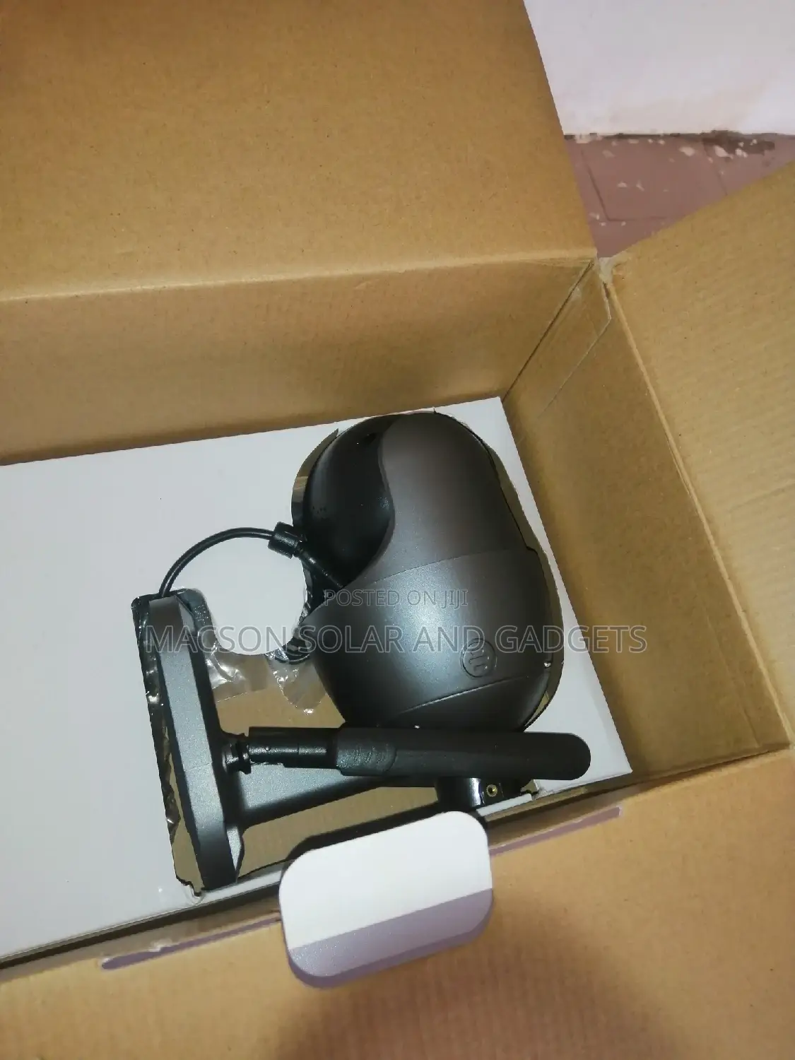 Solar CCTV Camera With Remote Viewing