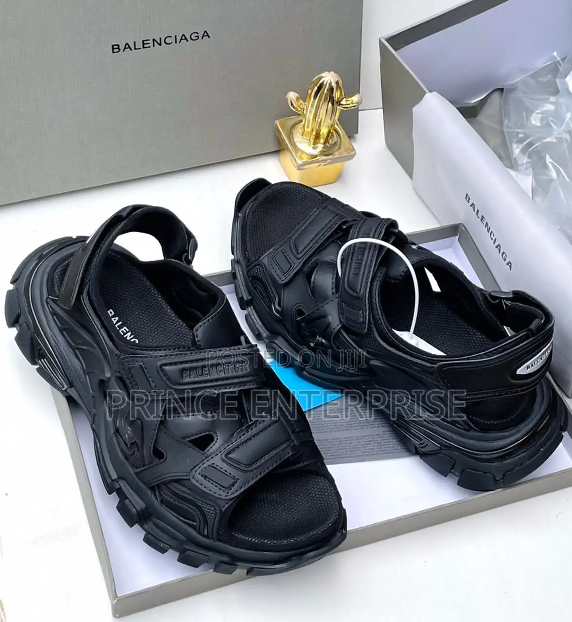 Balenciaga Sanders