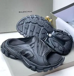 Balenciaga Sanders