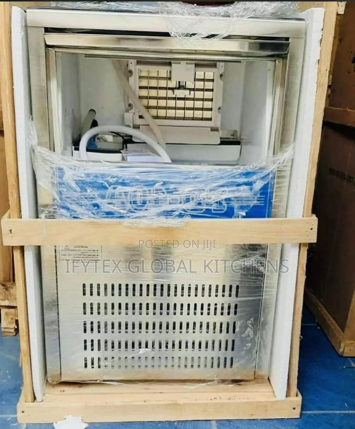 40 Cubes Ice Maker