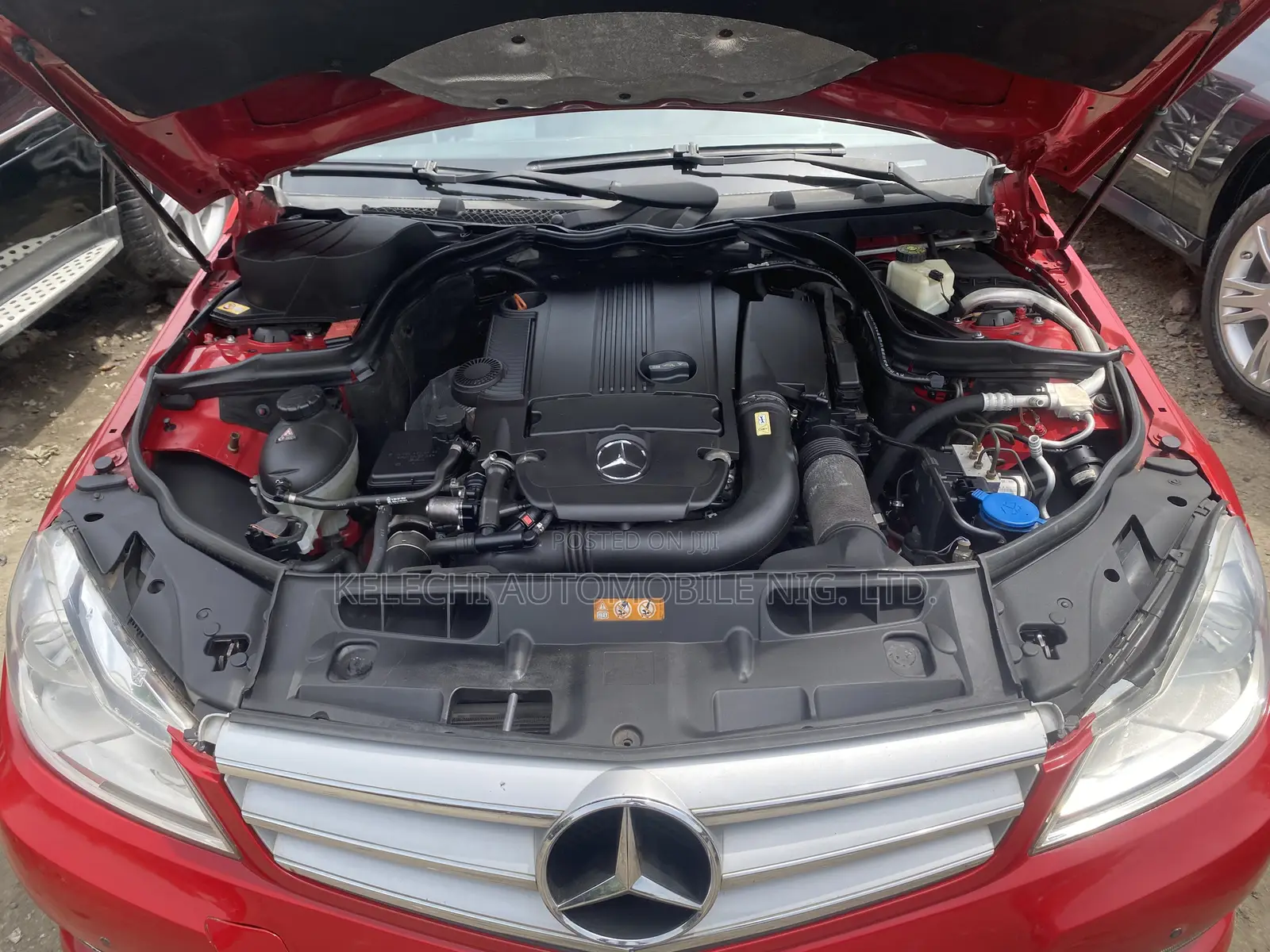 Mercedes-Benz C350 2013 Red