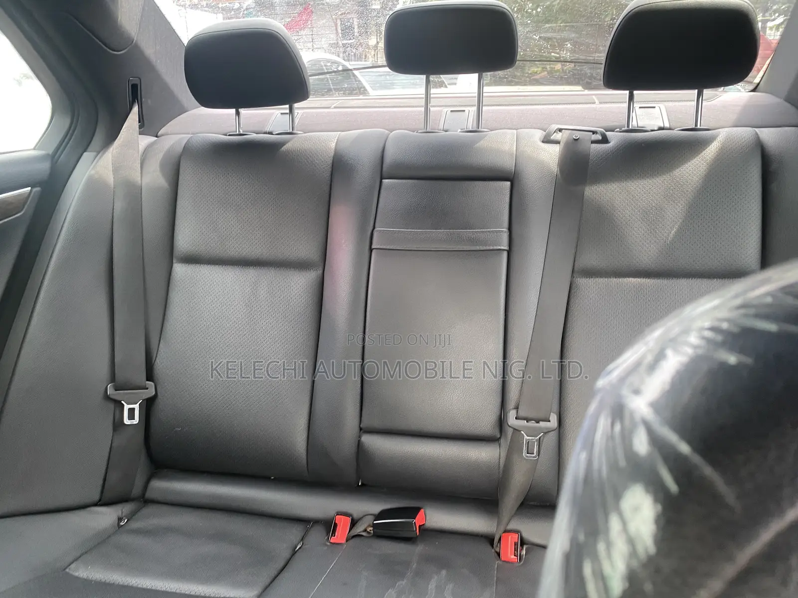 Mercedes-Benz C350 2013 Red