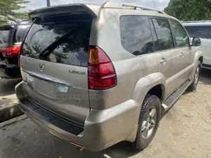 Lexus GX 470 2007 Gold