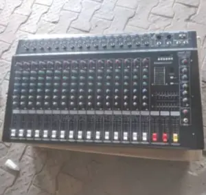 Power Mixer Amp . 16chs .