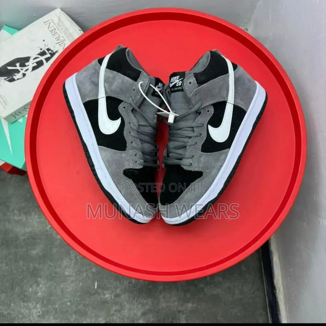 Original Nike Sneakers