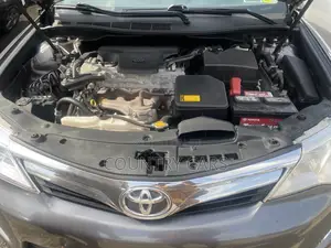 Toyota Camry LE 4dr Sedan (2.5L 4cyl 6A) 2014 Gray