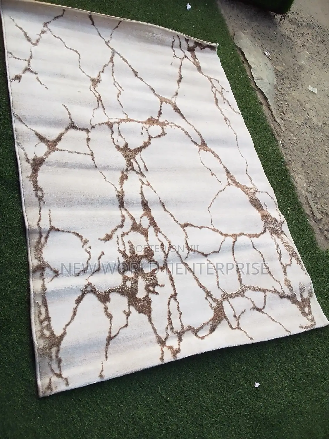 4by6 Modern Turkish Persian Centre Rug