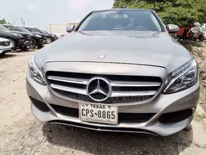 Mercedes-Benz C300 2016 Gray