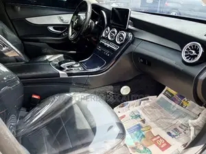 Mercedes-Benz C300 2016 Gray