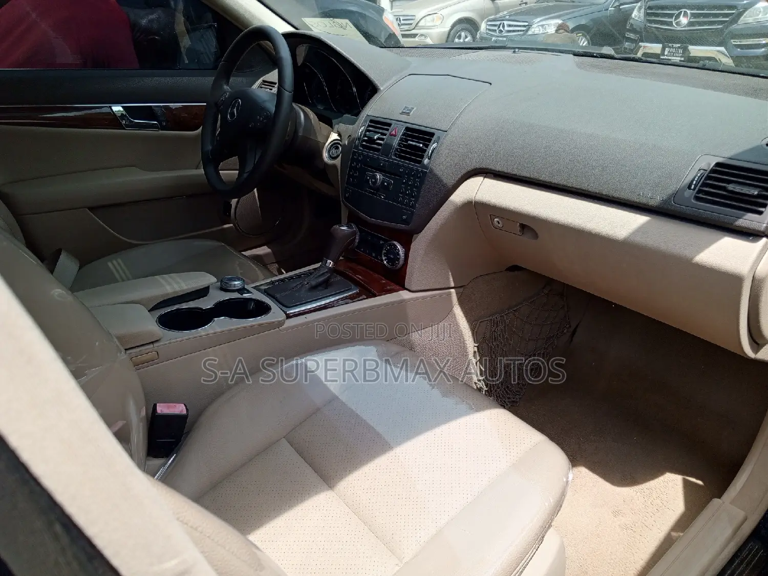 Mercedes-Benz C300 2011 Blue