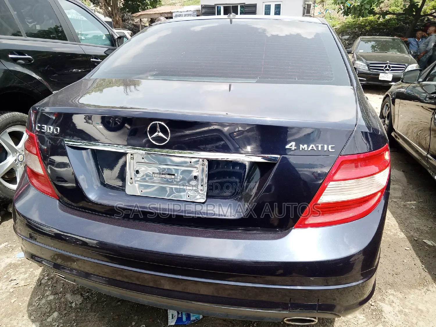 Mercedes-Benz C300 2011 Blue