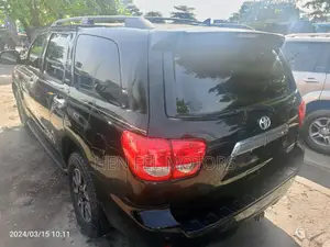 Toyota Sequoia Platinum 4x4 2018 Black