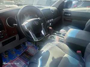 Toyota Sequoia Platinum 4x4 2018 Black