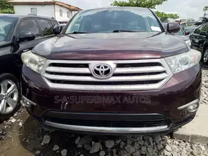 Toyota Highlander Limited 2012 Burgundy