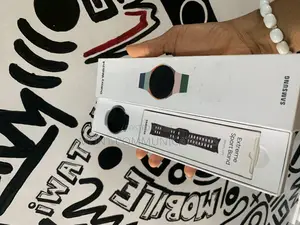 Photo - Open Boxed Samsung Galaxy Watch 4