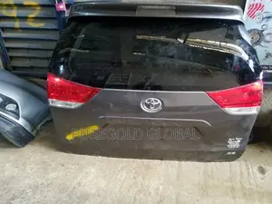 Complete Boot for Toyota Sienna 2016 Model