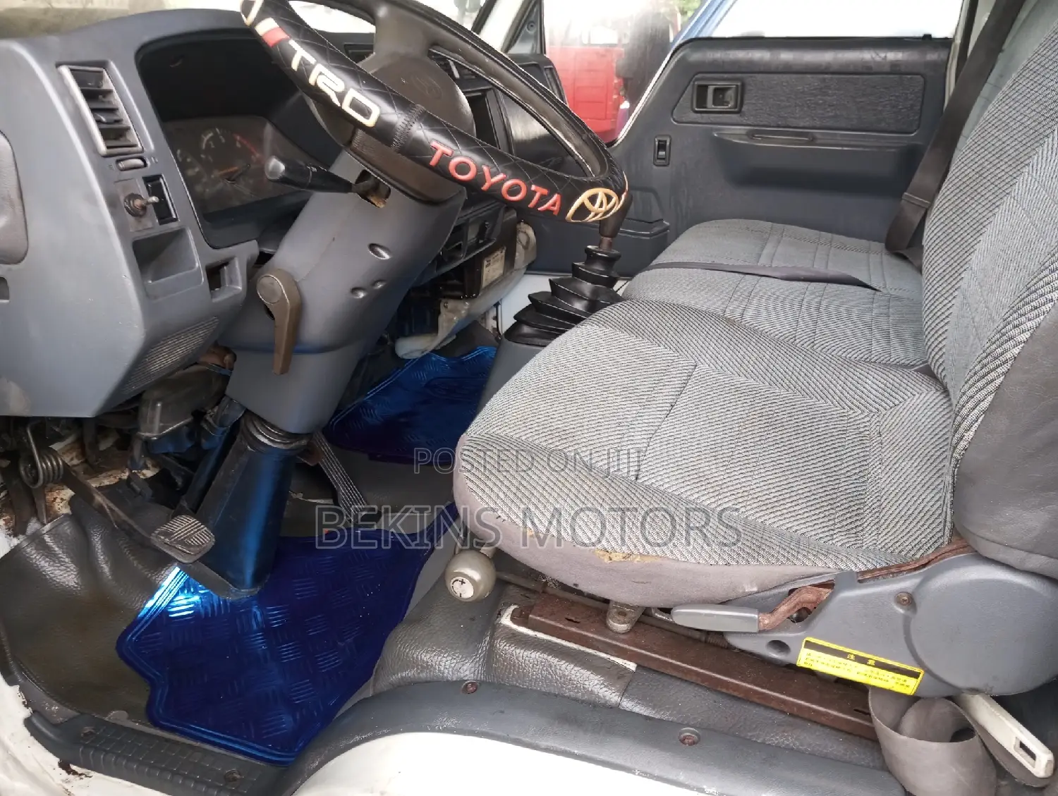 Toyota Regius 2008