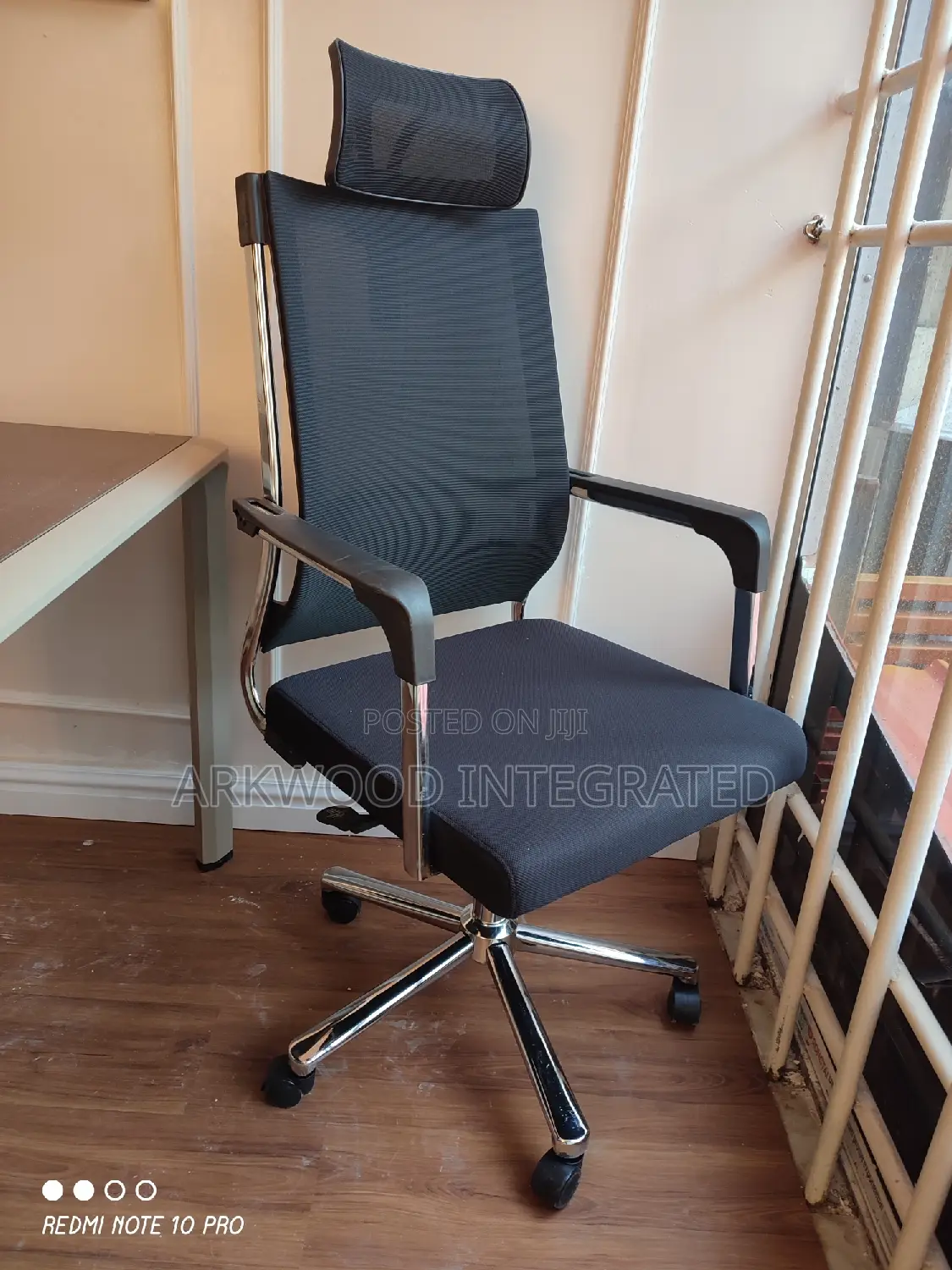 Height Adjustable Office Chair