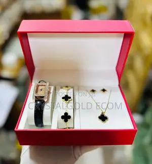 Photo - Female Leather VCA SET Watch Plus Box
