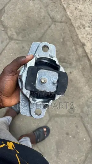 Range Rover Velar Engine Mount