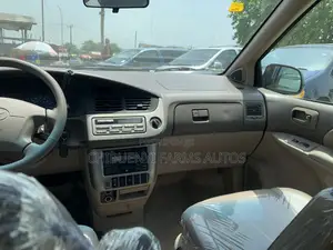 Toyota Sienna XLE 2003 Beige
