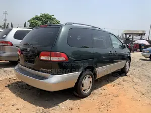 Toyota Sienna XLE 2003 Beige