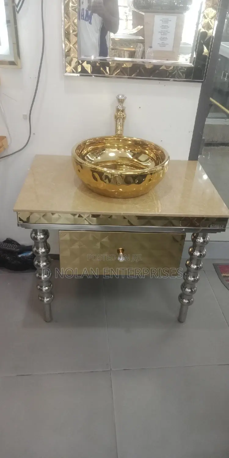 Quality Gold Digsin Dining Table Top