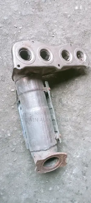 Engine Catalyst Toyota Camry Up Sensor 07 to 09 Model