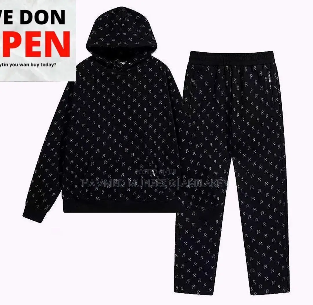 Mzee Wears