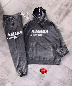 Mzee Wears