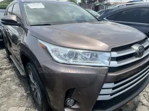 Toyota Highlander 2016 Brown