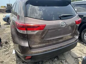 Toyota Highlander 2016 Brown