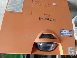 Sharp Short Throw Hitachi ED-D11N Network Projector
