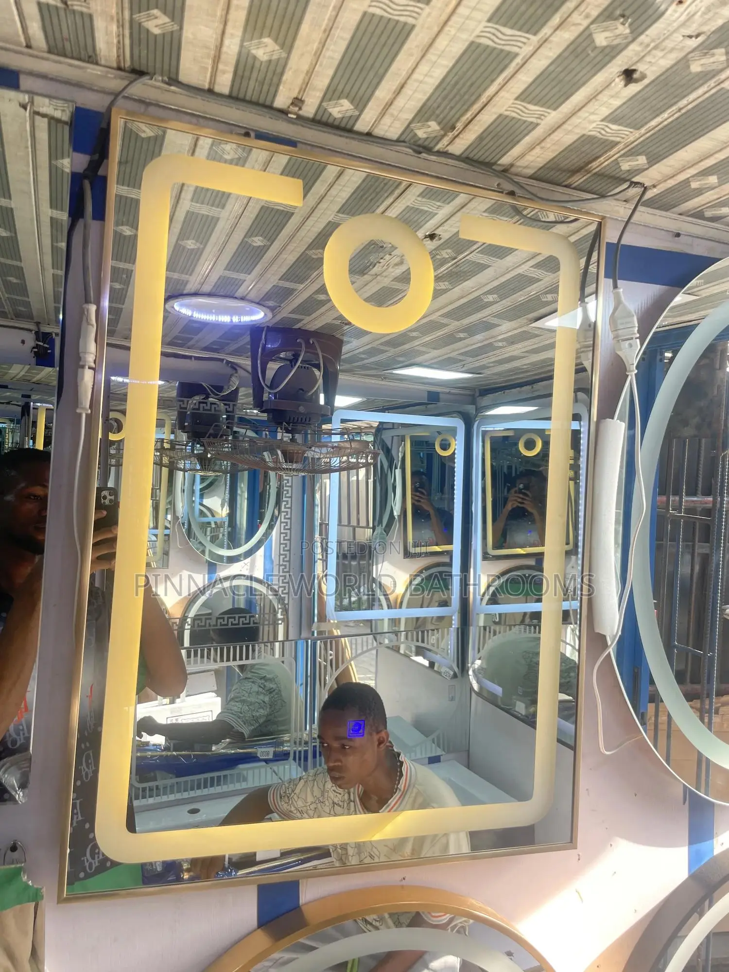 80x60cm Single Light LED MIRROR