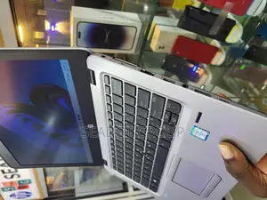 Laptop HP EliteBook 820 G3 8GB Intel Core I5 HDD 500GB