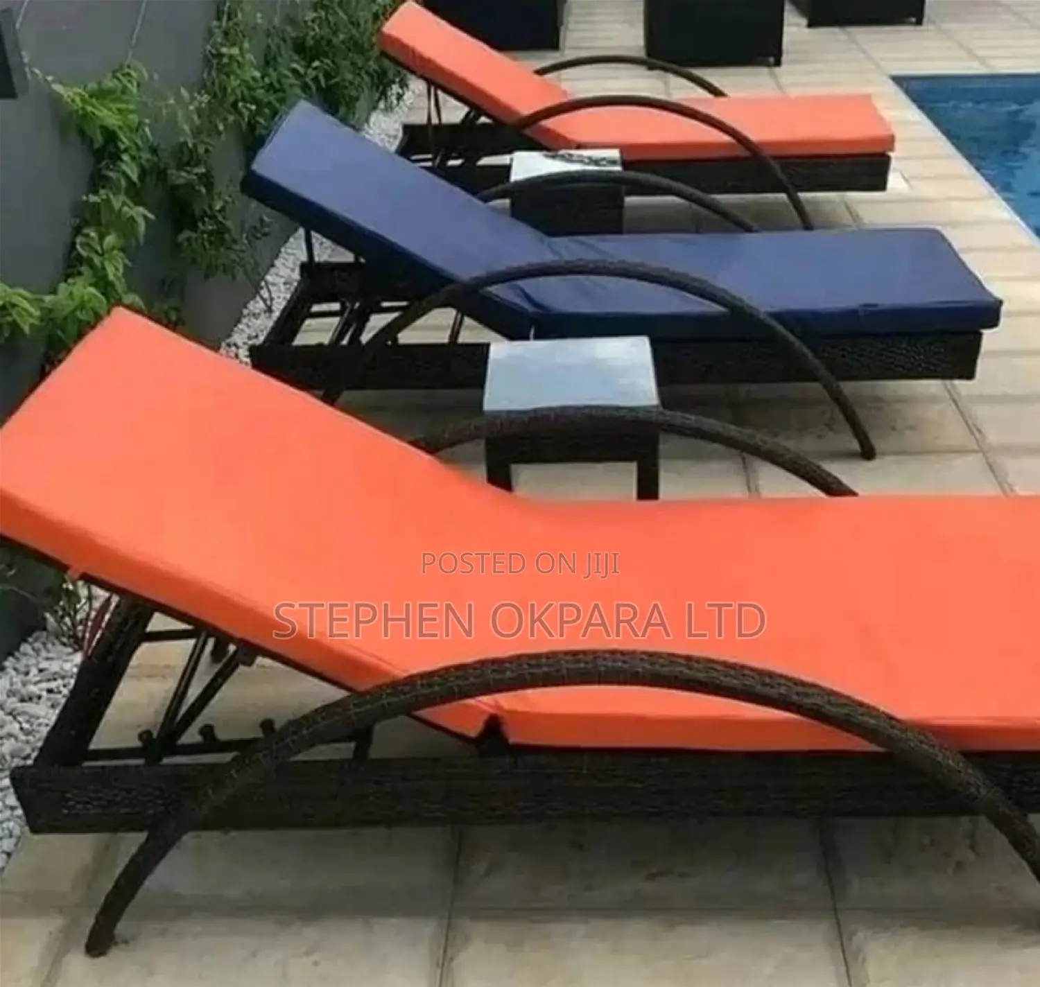 Exotic Quality Modern Swimming Pool Bed