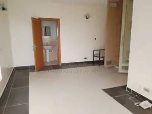 3bdrm Block of Flats in Victoria Island for rent