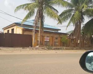 Warehouse, Offices And 4 Room Selfcon