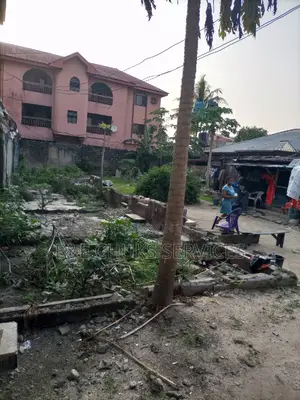 Buy and Build and Move 1 Plot
