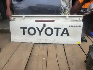 Hilux 2012 Boot